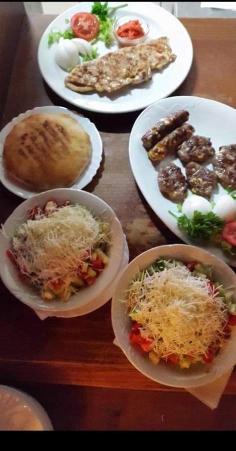 Gostilna In Apartmaji Zlati Lev - มาริบอร์ ภายนอก รูปภาพ